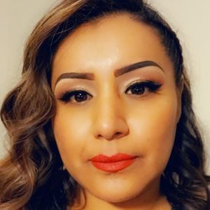 Meet your Posher, Ana